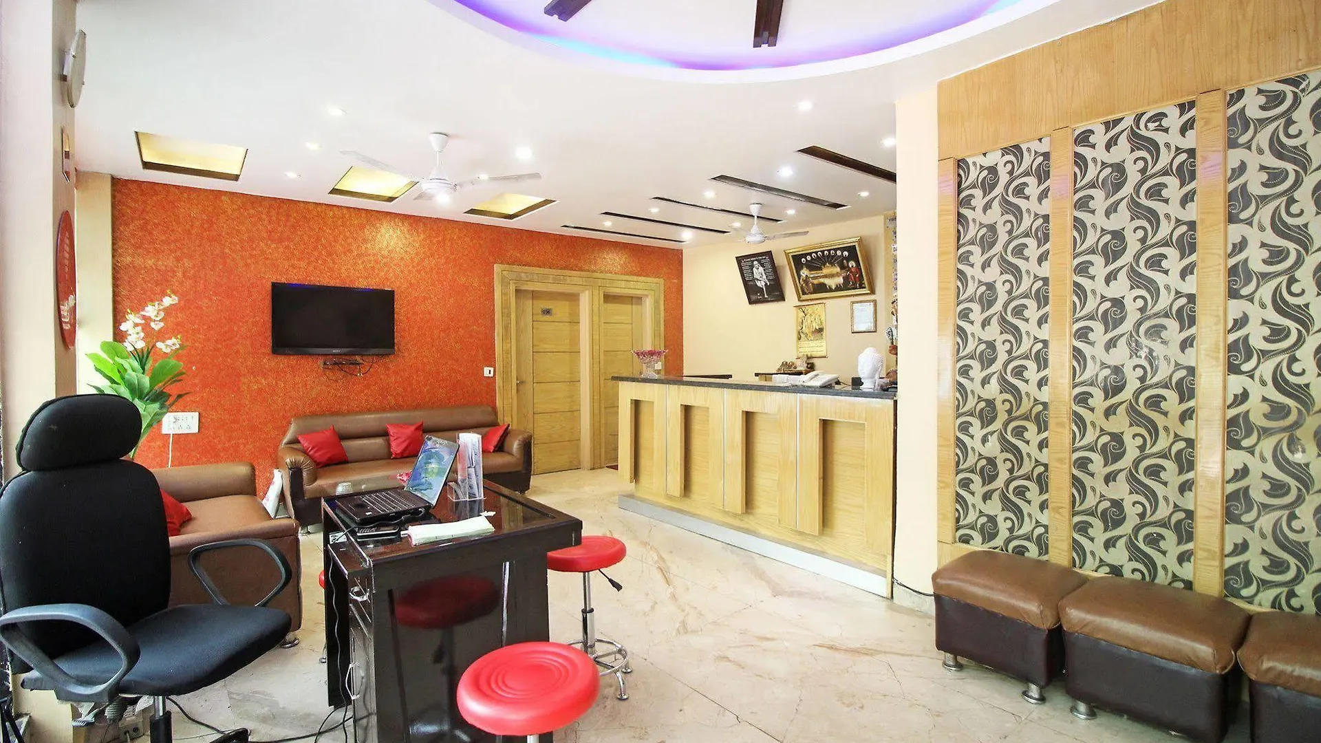 Oyo 6096 Hotel Maharani Palace New Delhi