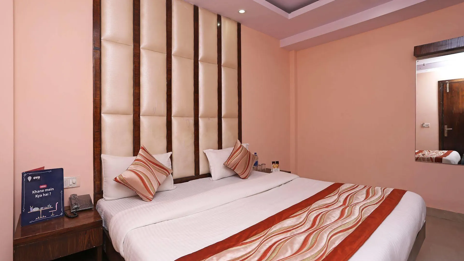 ***  Oyo 6096 Hotel Maharani Palace New Delhi India