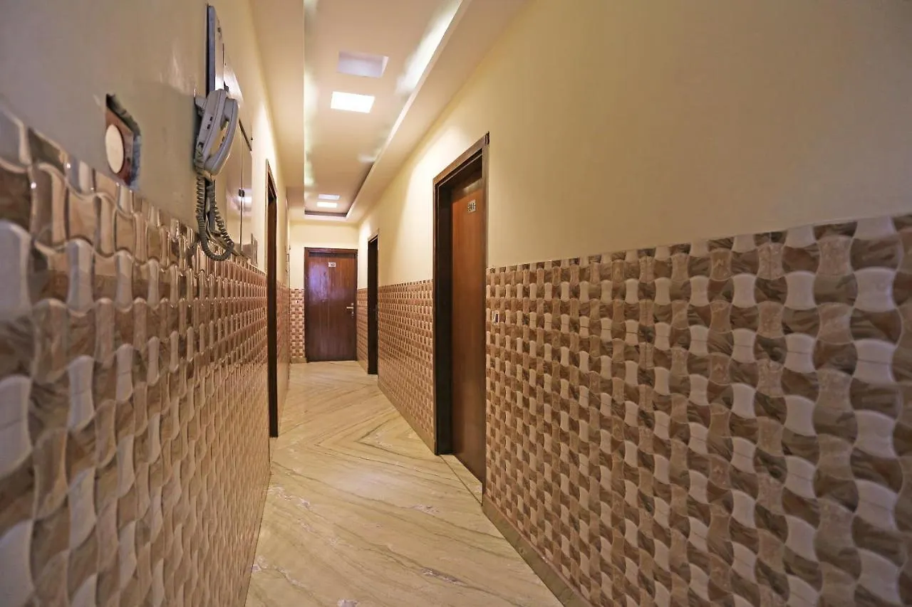 Oyo 6096 Hotel Maharani Palace New Delhi 3*,  India