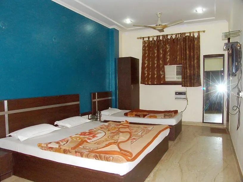 Oyo 6096 Hotel Maharani Palace New Delhi 3*,  India