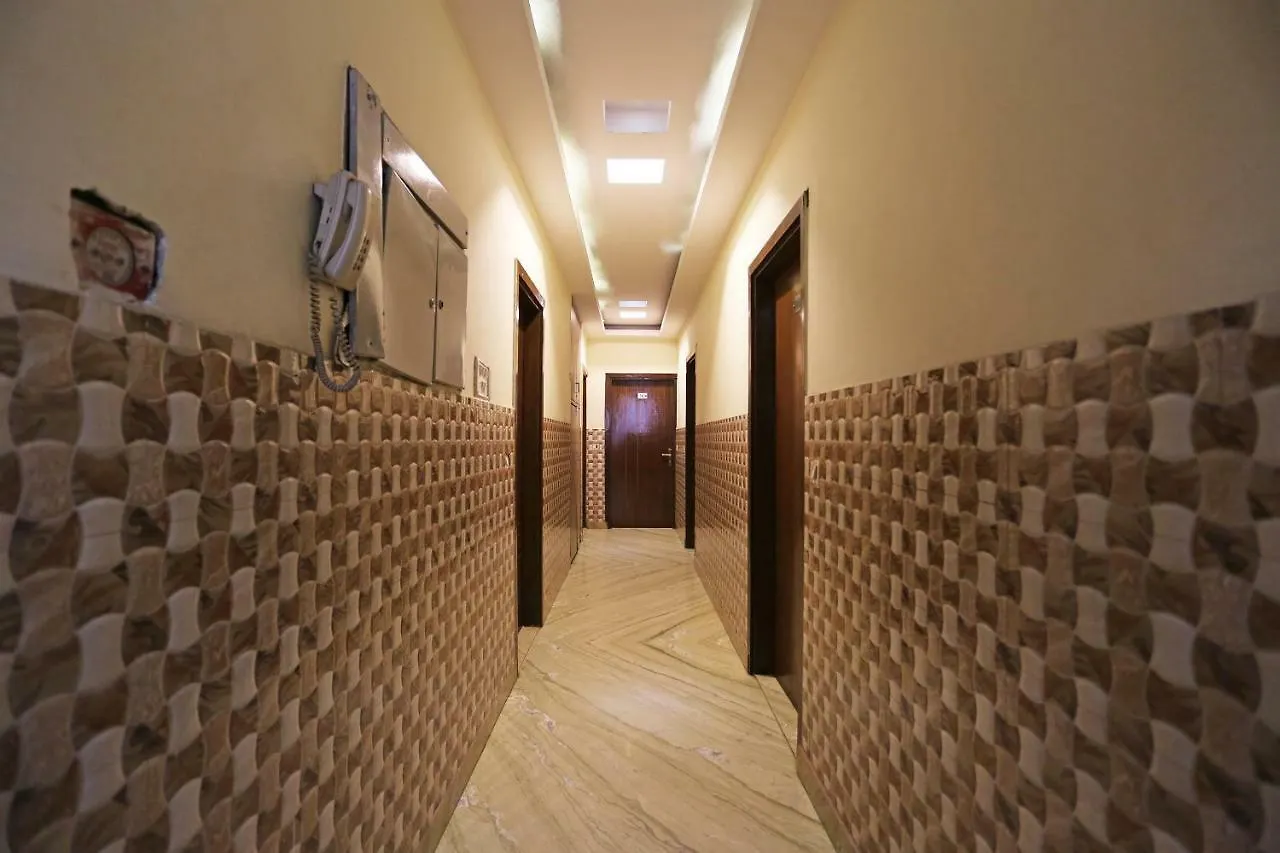 Oyo 6096 Hotel Maharani Palace New Delhi